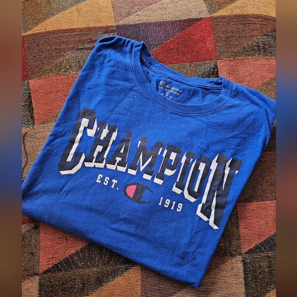 Champion Tshirt
